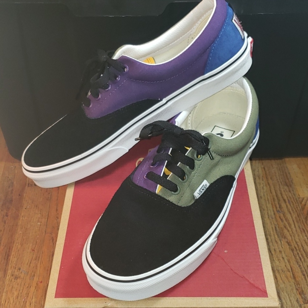Vans - Picture 2 of 5